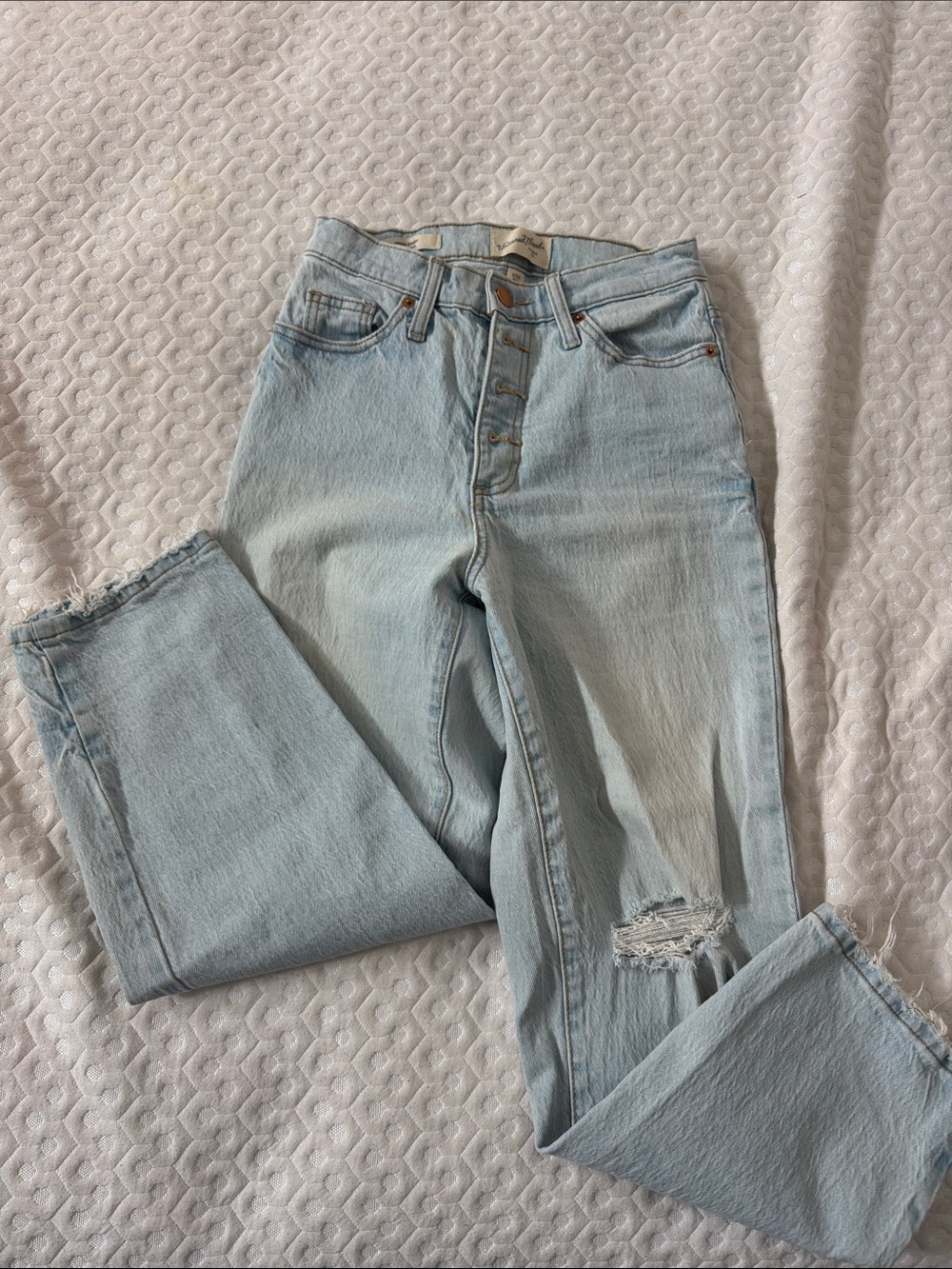 Universal Thread Light Blue Straight Leg Jeans